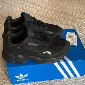 Adidas Falcon W / Black / US 6.5 / UK 5